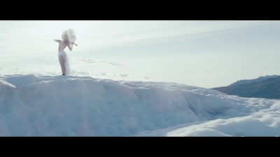 I_Wonder_As_I_Wander_-01716.png