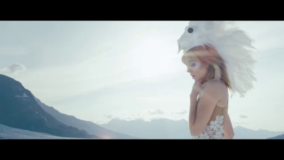 I_Wonder_As_I_Wander_-02097.png