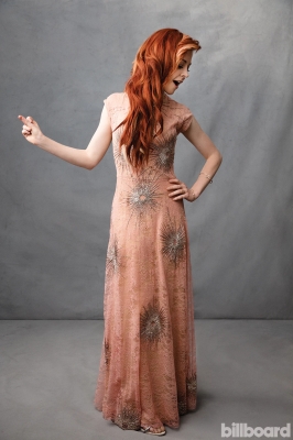 Shatter_Me_Era_-_Set_14_28229.jpg