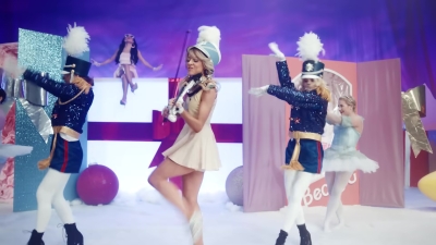 Christmas_C_mon_ft__Becky_G_-_01025.jpg