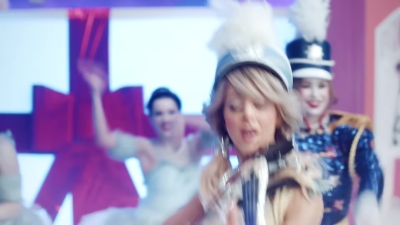 Christmas_C_mon_ft__Becky_G_-_01295.jpg