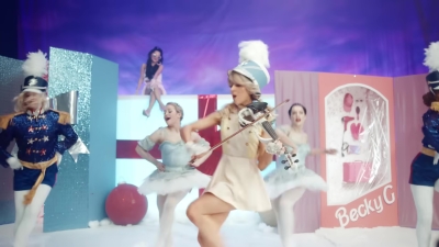 Christmas_C_mon_ft__Becky_G_-_01342.jpg