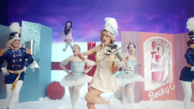 Christmas_C_mon_ft__Becky_G_-_01343.jpg