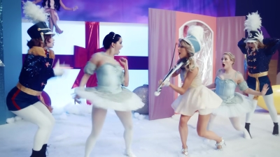 Christmas_C_mon_ft__Becky_G_-_01577.jpg