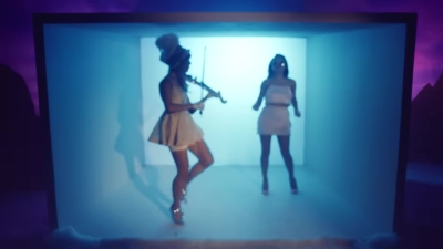 Christmas_C_mon_ft__Becky_G_-_01657.jpg