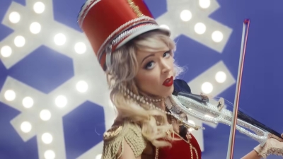 Christmas_C_mon_ft__Becky_G_-_01847.jpg