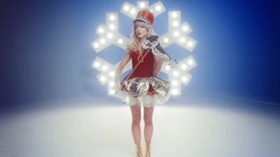 Christmas_C_mon_ft__Becky_G_-_01874.jpg