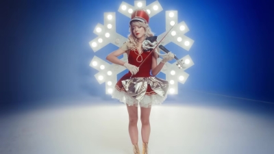 Christmas_C_mon_ft__Becky_G_-_01882.jpg