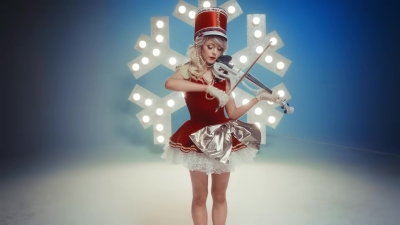 Christmas_C_mon_ft__Becky_G_-_01910.jpg