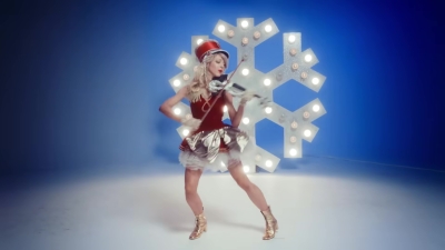 Christmas_C_mon_ft__Becky_G_-_01997.jpg