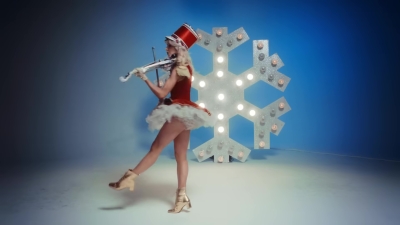 Christmas_C_mon_ft__Becky_G_-_02009.jpg