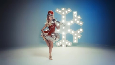 Christmas_C_mon_ft__Becky_G_-_02031.jpg
