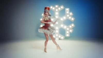 Christmas_C_mon_ft__Becky_G_-_02036.jpg