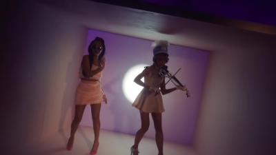Christmas_C_mon_ft__Becky_G_-_02072.jpg