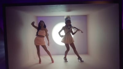 Christmas_C_mon_ft__Becky_G_-_02082.jpg