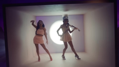 Christmas_C_mon_ft__Becky_G_-_02083.jpg