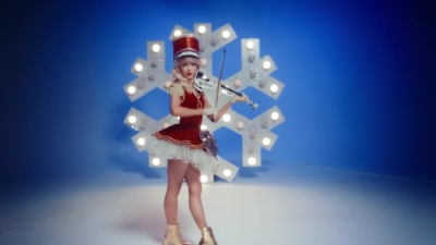 Christmas_C_mon_ft__Becky_G_-_02095.jpg