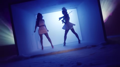 Christmas_C_mon_ft__Becky_G_-_02124.jpg