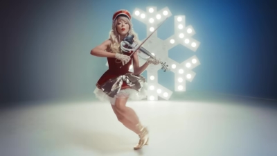 Christmas_C_mon_ft__Becky_G_-_02176.jpg