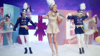 Christmas_C_mon_ft__Becky_G_-_02177.jpg