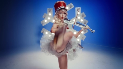 Christmas_C_mon_ft__Becky_G_-_02235.jpg