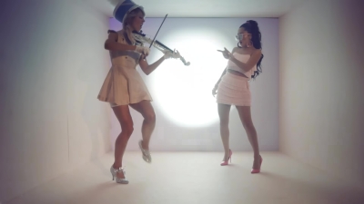 Christmas_C_mon_ft__Becky_G_-_02319.jpg