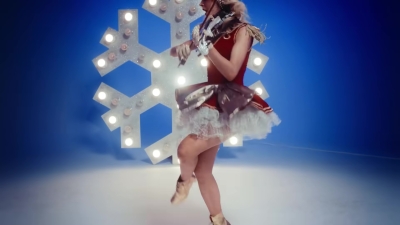 Christmas_C_mon_ft__Becky_G_-_02357.jpg
