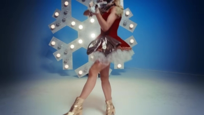 Christmas_C_mon_ft__Becky_G_-_02361.jpg