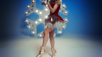 Christmas_C_mon_ft__Becky_G_-_02362.jpg