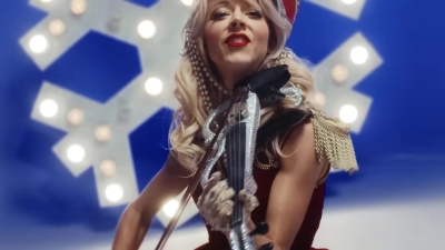 Christmas_C_mon_ft__Becky_G_-_02436.jpg