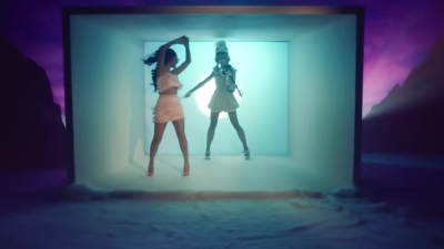Christmas_C_mon_ft__Becky_G_-_02830.jpg