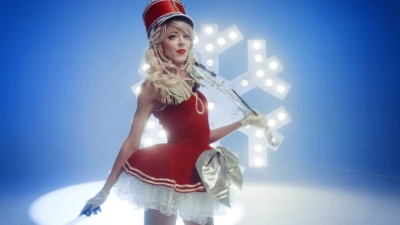 Christmas_C_mon_ft__Becky_G_-_02904.jpg
