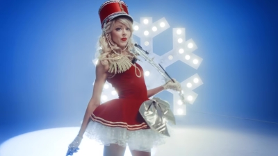 Christmas_C_mon_ft__Becky_G_-_02905.jpg