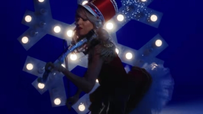 Christmas_C_mon_ft__Becky_G_-_03171.jpg