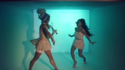 Christmas_C_mon_ft__Becky_G_-_03186.jpg