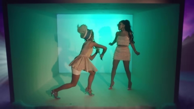 Christmas_C_mon_ft__Becky_G_-_03200.jpg