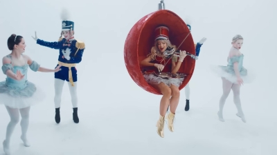 Christmas_C_mon_ft__Becky_G_-_03205.jpg