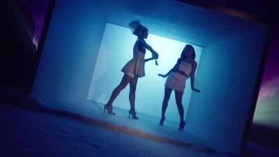 Christmas_C_mon_ft__Becky_G_-_03302.jpg