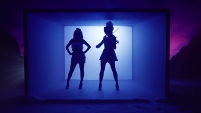 Christmas_C_mon_ft__Becky_G_-_03451.jpg