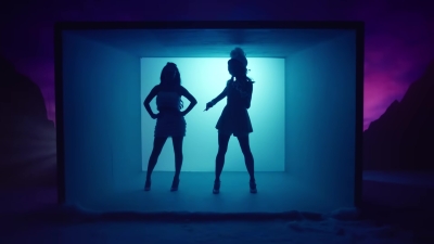 Christmas_C_mon_ft__Becky_G_-_03454.jpg