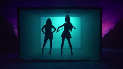 Christmas_C_mon_ft__Becky_G_-_03461.jpg